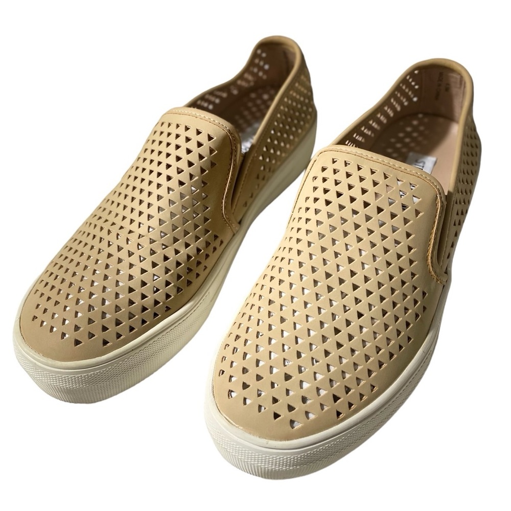 Steve Madden Gal Camel Perforated Slip-On Flatform Sneakers Size 6 1/2